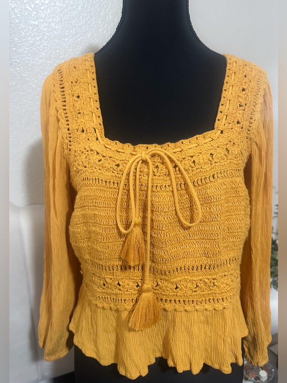 American Eagle Crop Top Women's Small